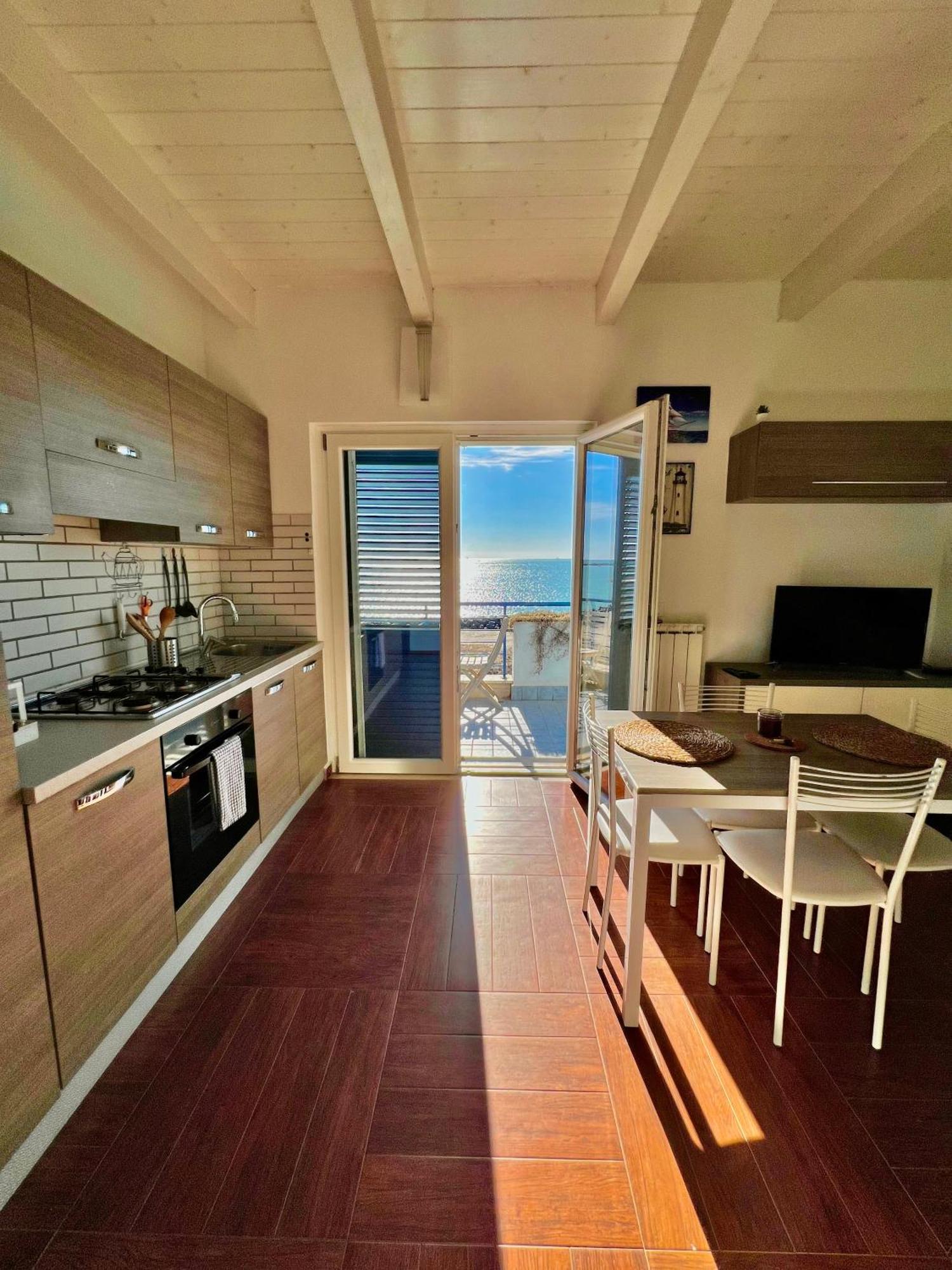 Alba Suite-Rome Airport Fco-Fronte Mare Ф'юмічіно Екстер'єр фото